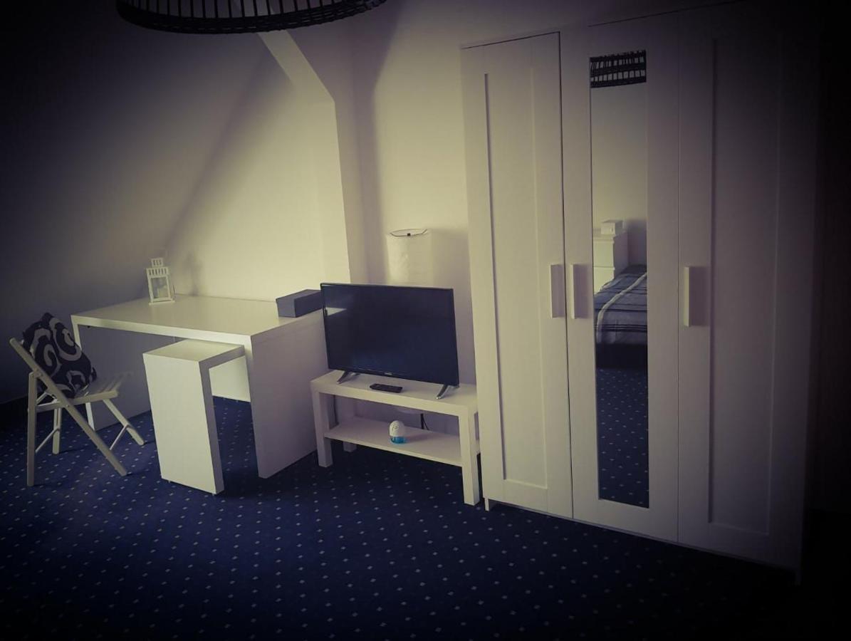 6 Bedroom Private Apartment & Lounge Rostock Kültér fotó
