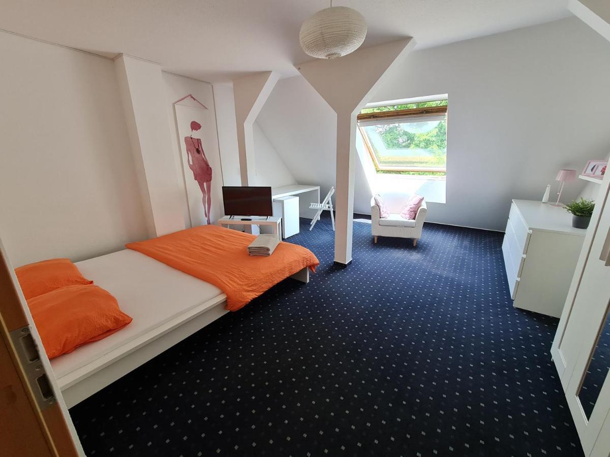 6 Bedroom Private Apartment & Lounge Rostock Kültér fotó